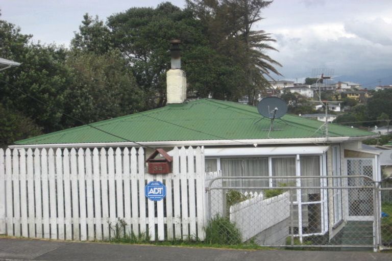 Photo of property in 32a Simons Street, Moturoa, New Plymouth, 4310