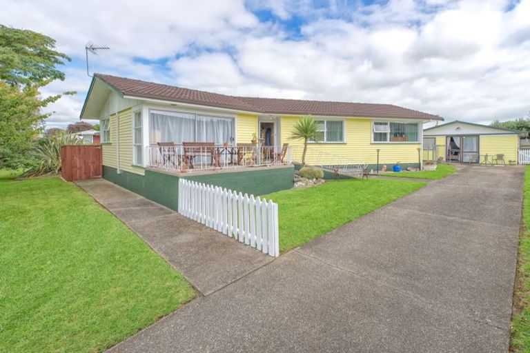 Photo of property in 30 Wordsworth Road, Manurewa, Auckland, 2102