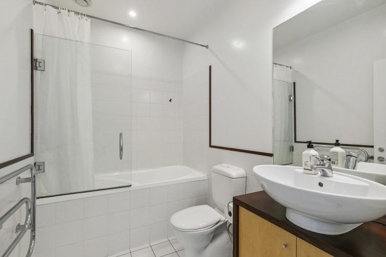 Photo of property in Galleria Apartments, 5/77 Tory Street, Te Aro, Wellington, 6011