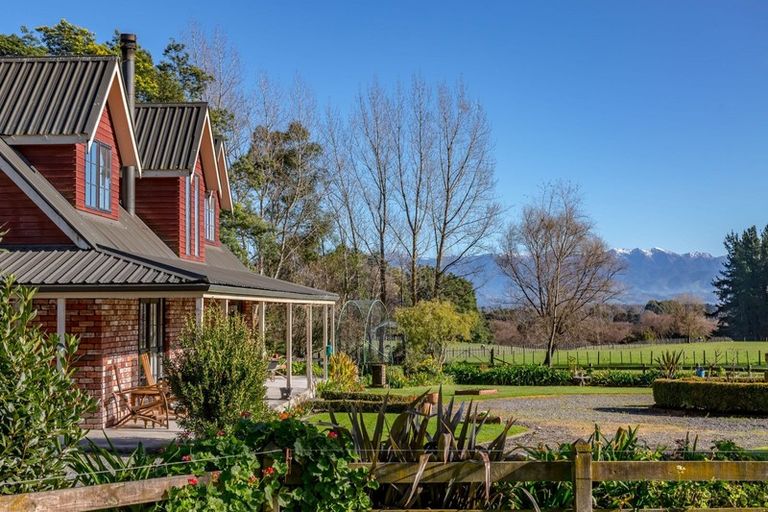 Photo of property in 22 Lees Pakaraka Road, Te Ore Ore, Masterton, 5886