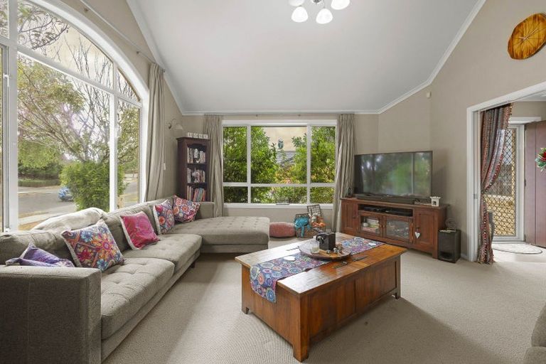 Photo of property in 48 Farringdon Avenue, Rototuna North, Hamilton, 3210