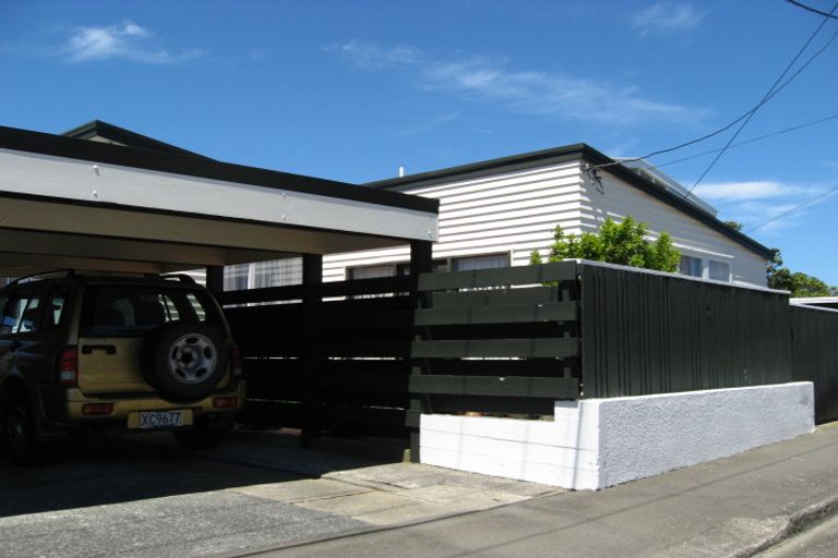 Photo of property in 11 Harbour Park Terrace, Khandallah, Wellington, 6035