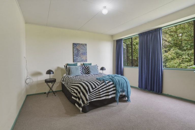 Photo of property in 122 Larnach Road, Vauxhall, Dunedin, 9013