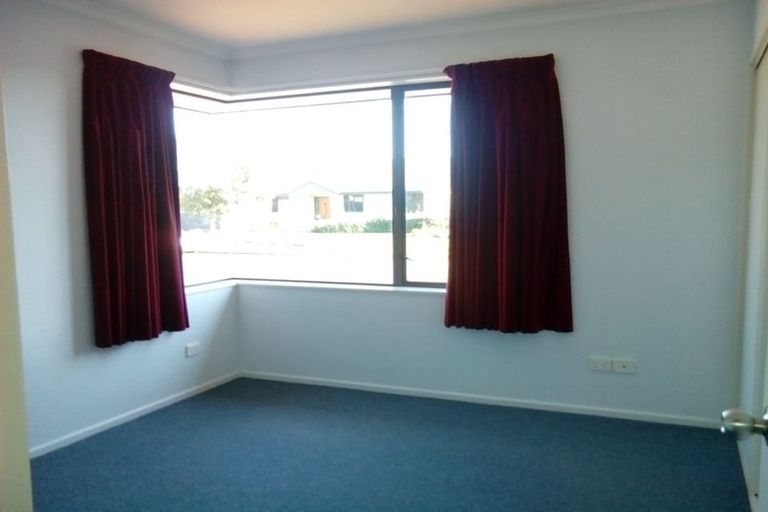 Photo of property in 28 Hoult Crescent, Monaco, Nelson, 7011