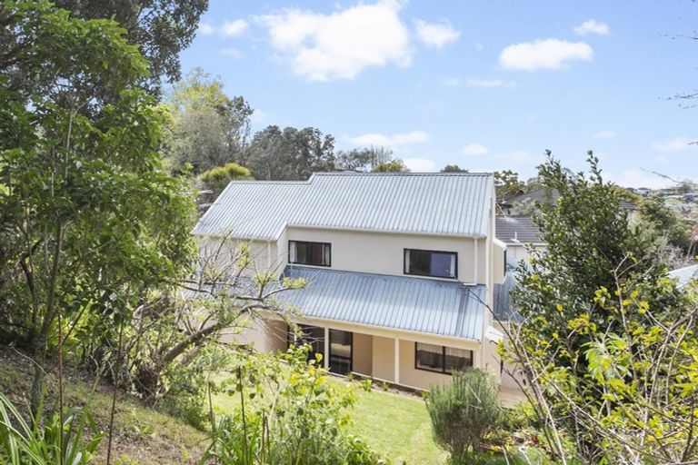 Photo of property in 2/110 Nigel Road, Browns Bay, Auckland, 0630