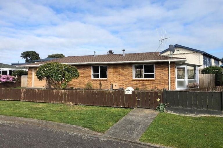 Photo of property in 1b Alexander Place, Otaki, 5512