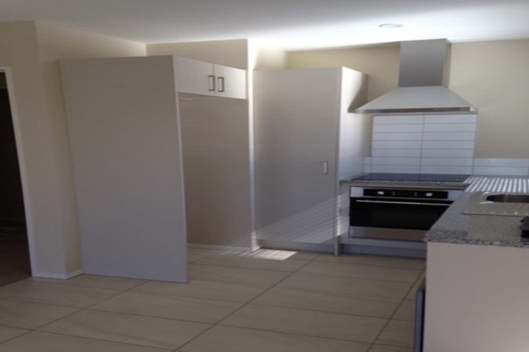 Photo of property in 5 Duin Lane, Wiri, Auckland, 2104