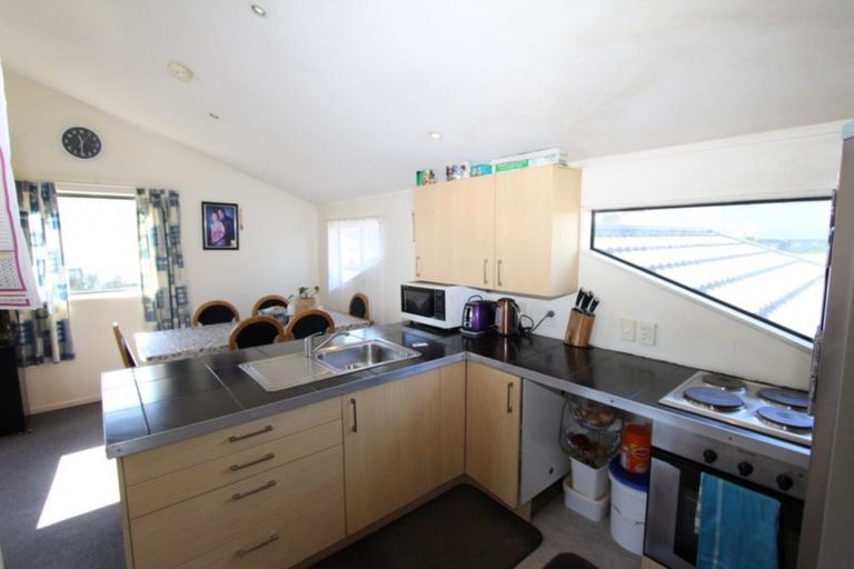 Photo of property in 28a Morere Street, Titahi Bay, Porirua, 5022
