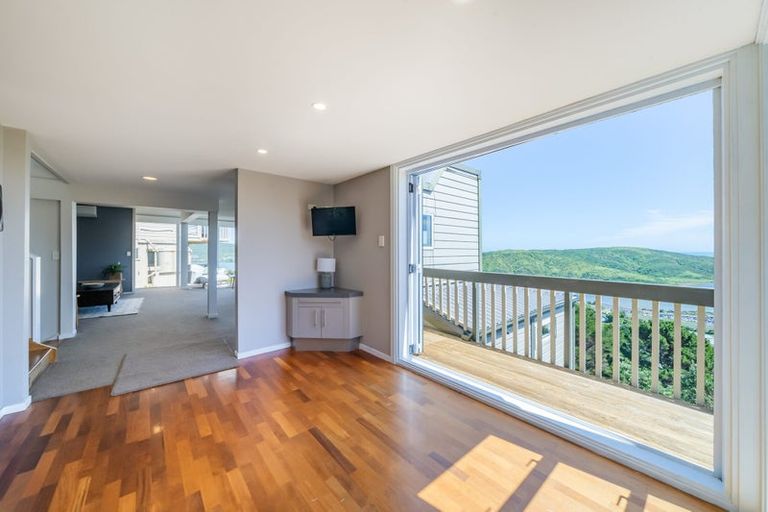 Photo of property in 13 Ettrick Grove, Papakowhai, Porirua, 5024