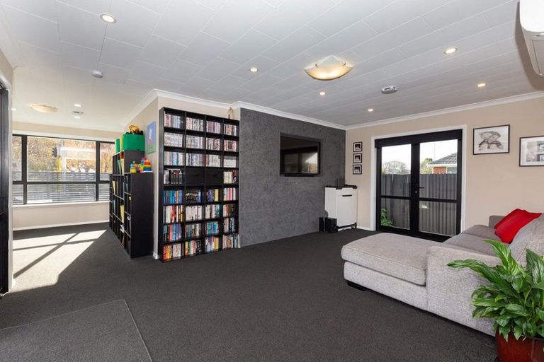Photo of property in 92 Sparks Road, Hoon Hay, Christchurch, 8025