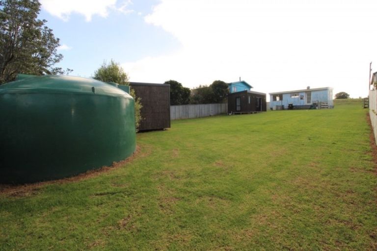 Photo of property in 37 Bluff Road, Kuaotunu West, Whitianga, 3592