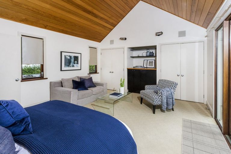 Photo of property in 3a Holiday Road, Milford, Auckland, 0620