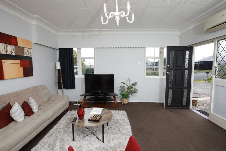 Photo of property in 17 Mitcham Avenue, Forest Lake, Hamilton, 3200