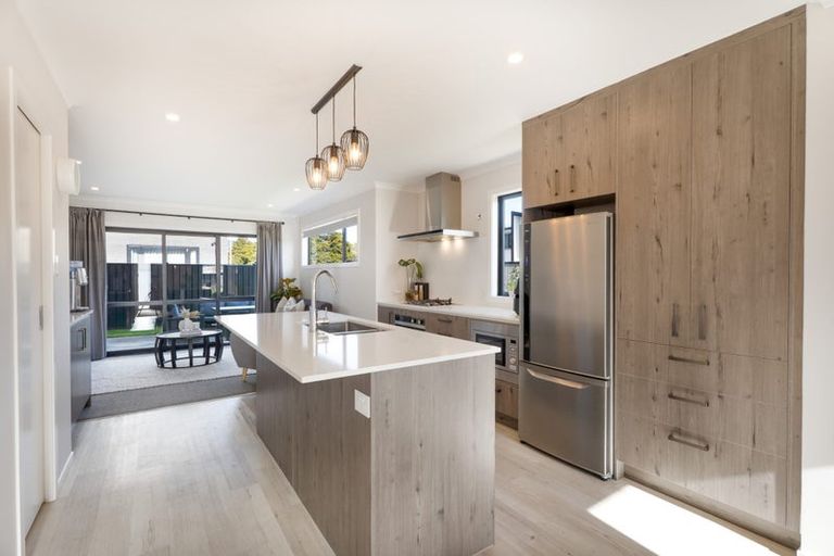 Photo of property in 38 Mawai Hakona Drive, Wallaceville, Upper Hutt, 5018