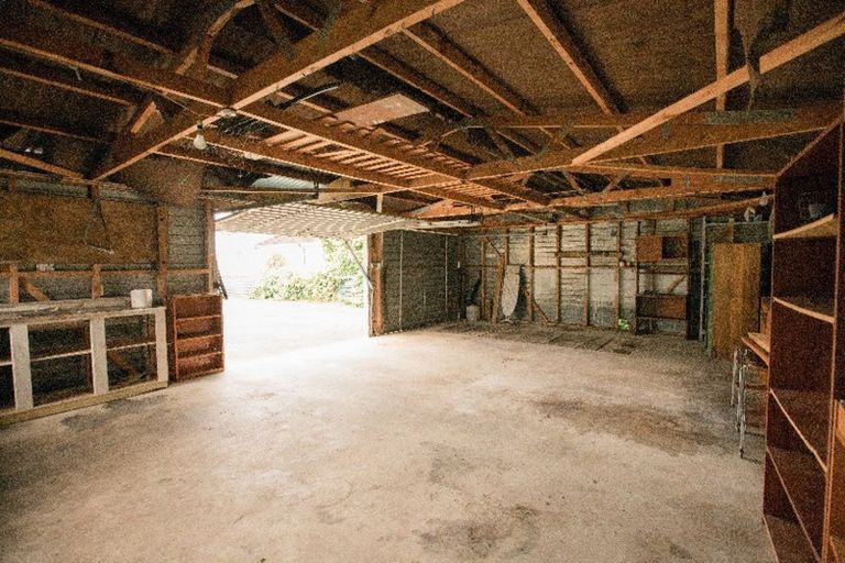 Photo of property in 12 East Road, Shannon, 4821