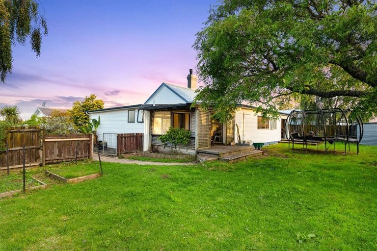 Photo of property in 1/17 Glen Road, Ranui, Auckland, 0612