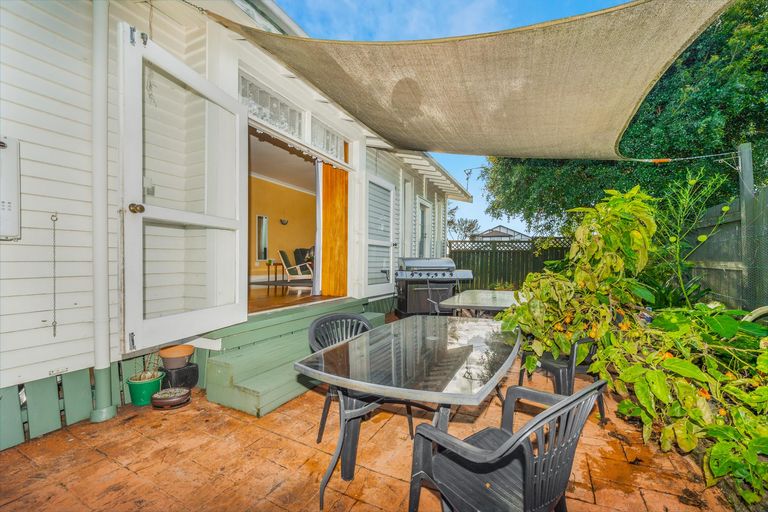 Photo of property in 24 Bank Street, Morrinsville, 3300