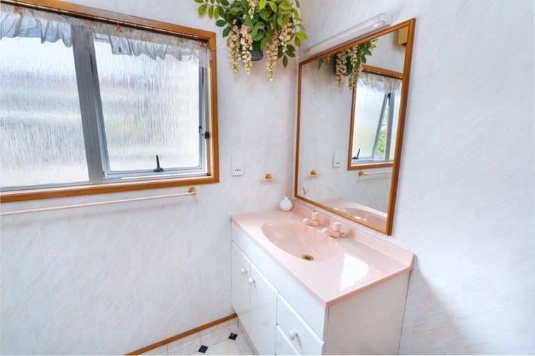 Photo of property in 11 Gebbie Street, Kinmont Park, Mosgiel, 9024