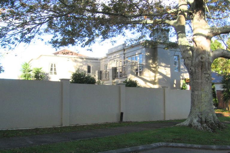 Photo of property in 1/1 Acmena Lane, Pakuranga, Auckland, 2010