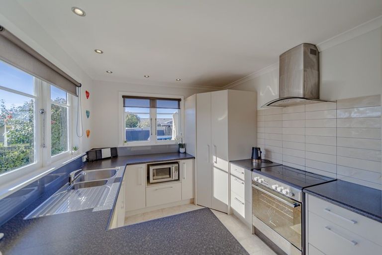 Photo of property in 14 Trevelyan Street, Onekawa, Napier, 4110