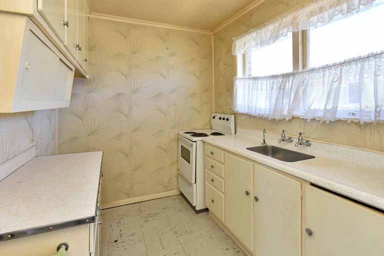 Photo of property in 2/69 Coronation Road, Papatoetoe, Auckland, 2025