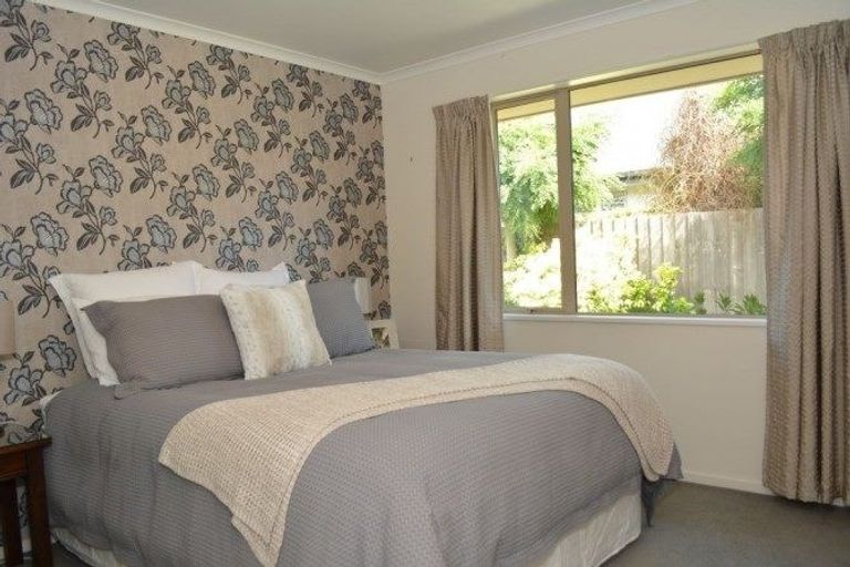 Photo of property in 3 Matua Place, Parklands, Christchurch, 8083