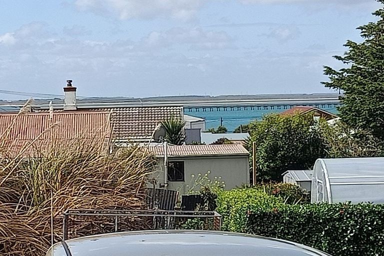 Photo of property in 50 Onslow Street, Bluff, 9814