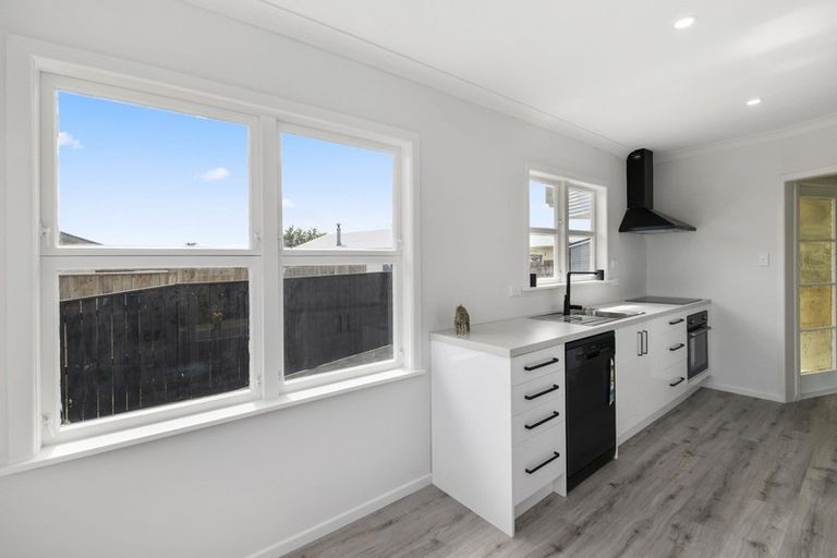 Photo of property in 35 Balmoral Street, Levin, 5510