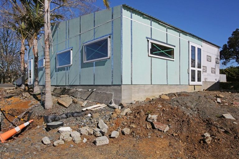 Photo of property in 59 Chamberlain Road, Bombay, 2675