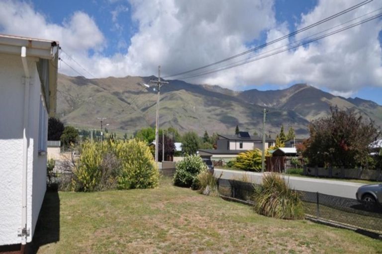 Photo of property in 114 Tenby Street, Wanaka, 9305