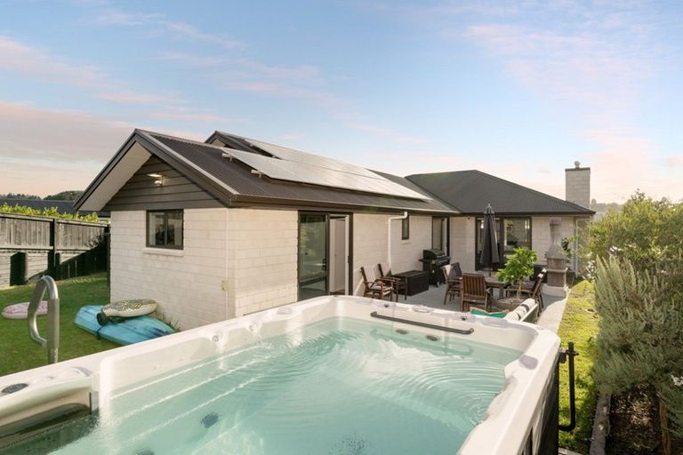 Photo of property in 3 Ellesmere Close, Pyes Pa, Tauranga, 3112