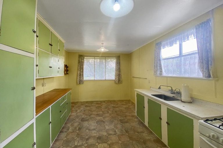 Photo of property in 21 Dampier Avenue, Awapuni, Palmerston North, 4412