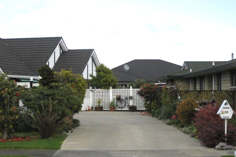 Photo of property in 8b Webb Avenue, Levin, 5510