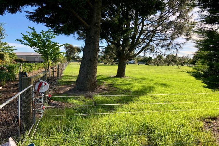 Photo of property in 53 Mclaughlins Road, Darfield, 7571