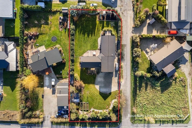 Photo of property in 1 Riesling Way, Cromwell, 9310