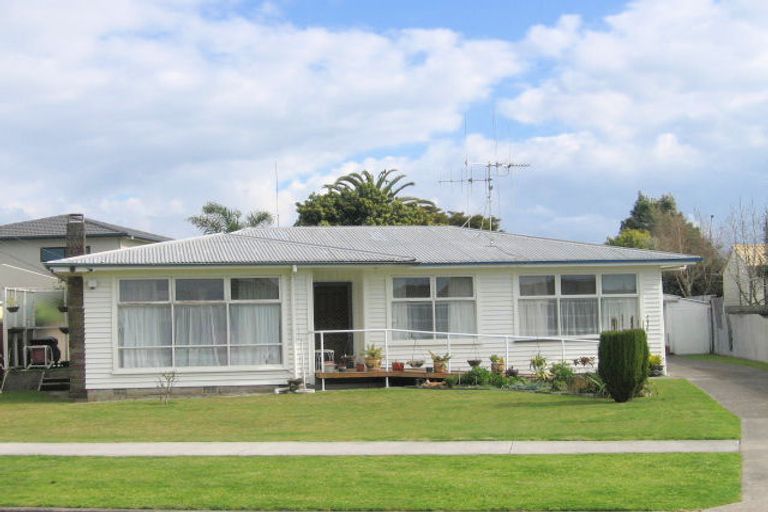 Photo of property in 24 Macville Road, Mount Maunganui, 3116