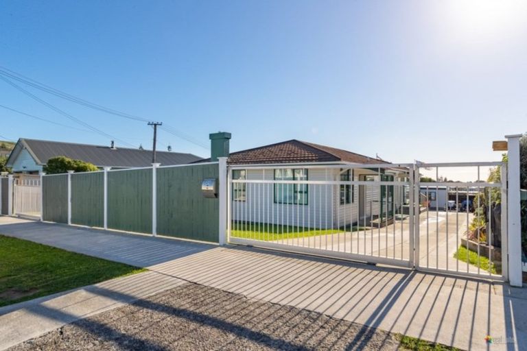 Photo of property in 20 Opapa Street, Titahi Bay, Porirua, 5022