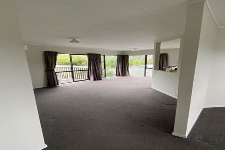 Photo of property in 8 Mayaro Crescent, Grenada Village, Wellington, 6037