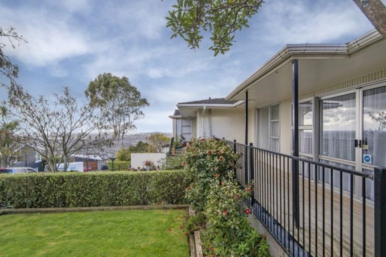 Photo of property in 1/7 Patchett Place, Cashmere, Christchurch, 8022