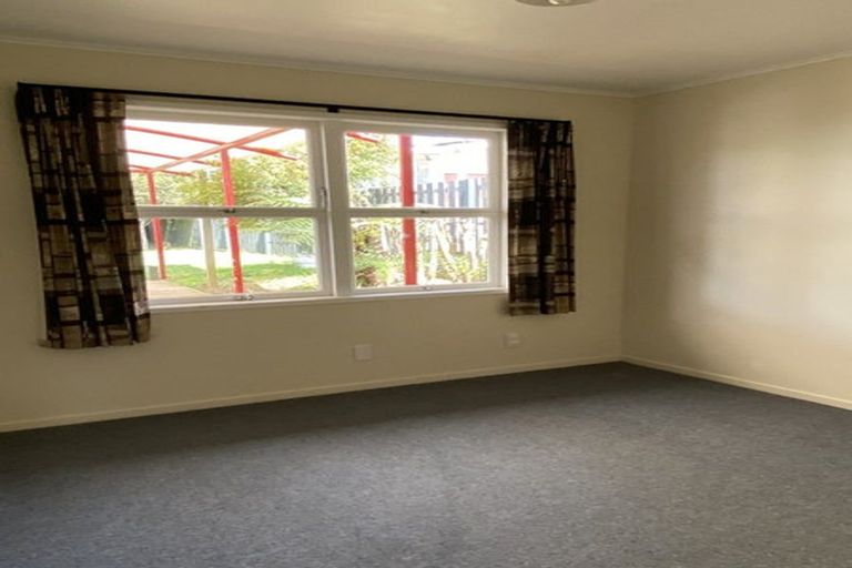 Photo of property in 32 Crawford Crescent, Te Kamo, Whangarei, 0112