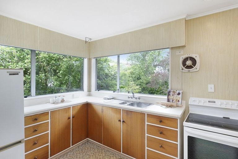 Photo of property in 28 Weka Road, Raumati Beach, Paraparaumu, 5032