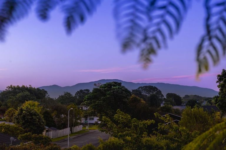 Photo of property in 79 Aorangi Road, Paraparaumu, 5032