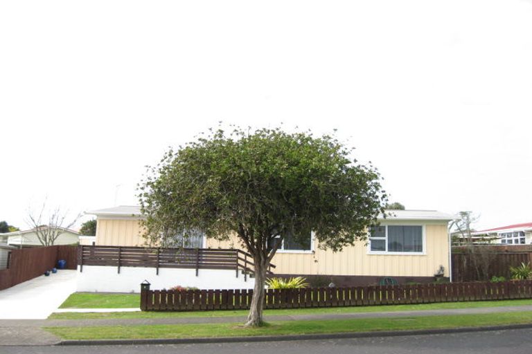 Photo of property in 6 Lantana Avenue, Bell Block, New Plymouth, 4312