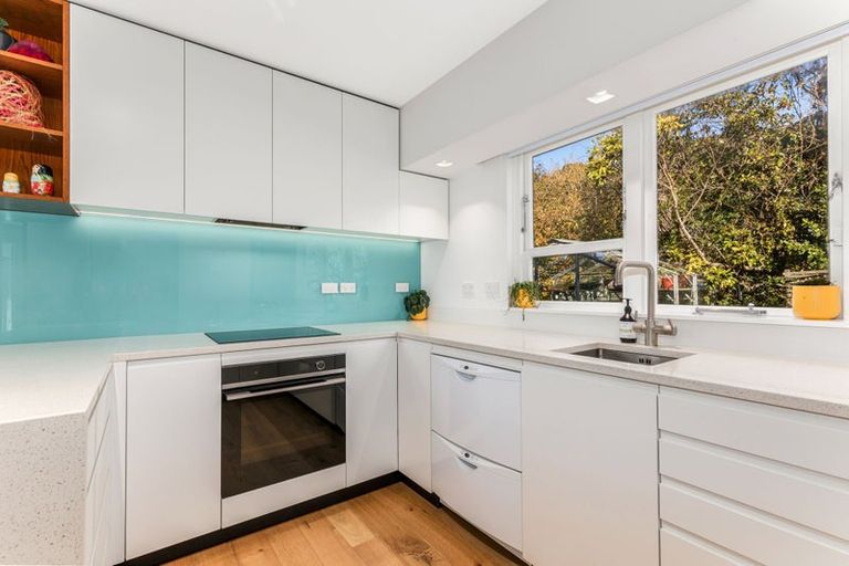 Photo of property in 36 Norton Park Avenue, Fairfield, Lower Hutt, 5011