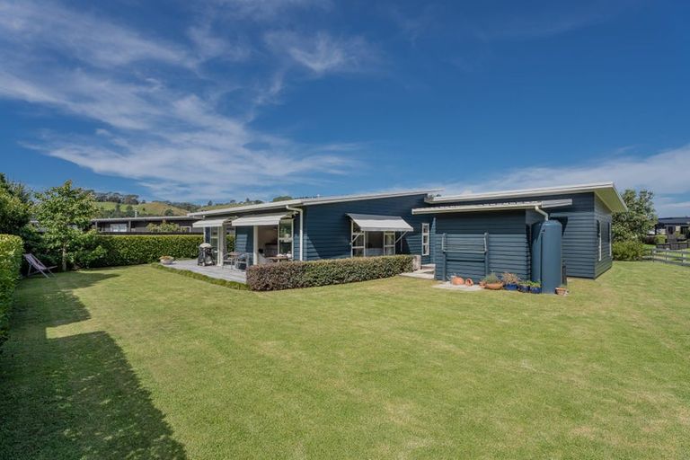 Photo of property in 15 Admiral Drive, Cooks Beach, Whitianga, 3591