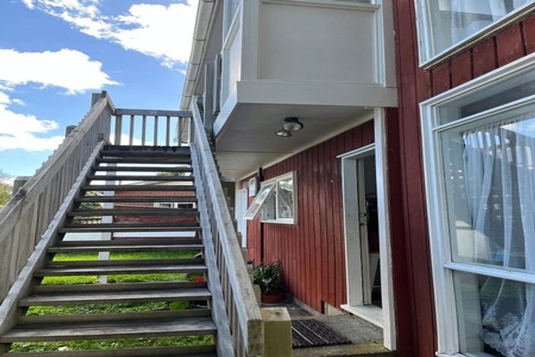Photo of property in 45b Cambridge Terrace, Waiwhetu, Lower Hutt, 5010