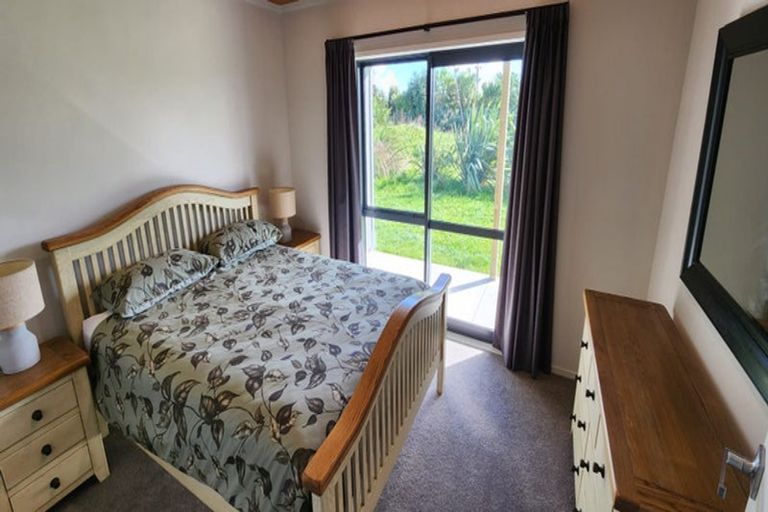 Photo of property in Waireka Road, Omata, New Plymouth, 4374