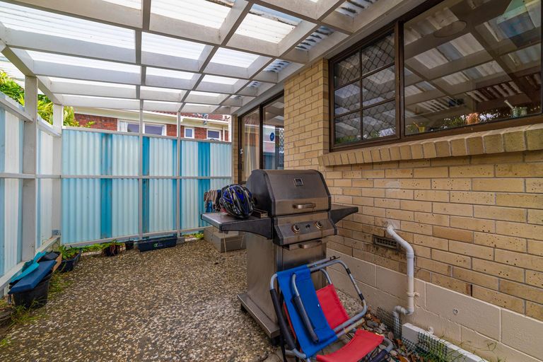 Photo of property in 1/7 Hororata Road, Hauraki, Auckland, 0622