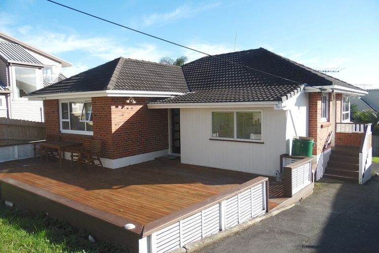 Photo of property in 3/61 Sunrise Avenue, Murrays Bay, Auckland, 0630