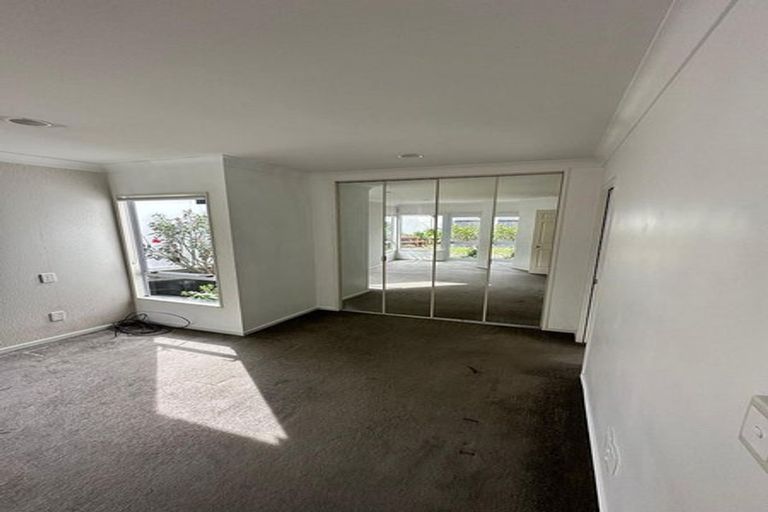 Photo of property in 2/13 Markham Place, Bucklands Beach, Auckland, 2012